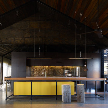 Hill Plains House