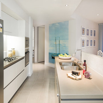 Seaside Dreaming: Pretty in pink contrasted with a classic palette