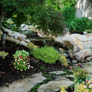 Flower Bed With Pavers