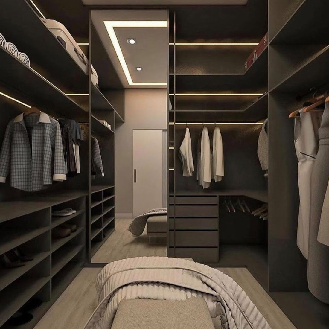 Walk In Closet