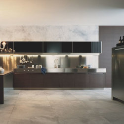 Varenna - Minimal Kitchen - Kitchen Cabinetry