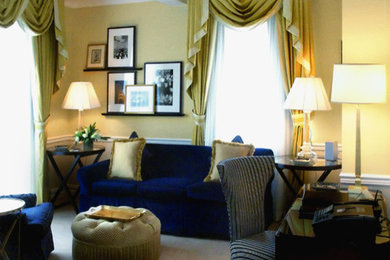 Living room - traditional living room idea in New York