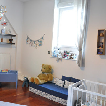 Aménagement et décoration d'une chambre d'enfant bleutée