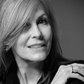 Julie Mastronardi's photo