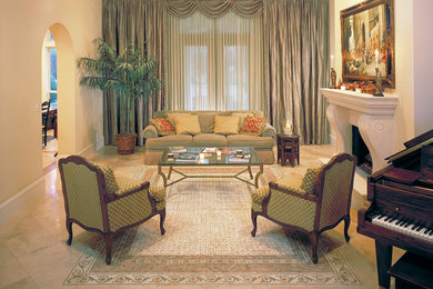 Living room photo in Austin