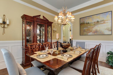 Inspiration for a timeless dining room remodel in Raleigh