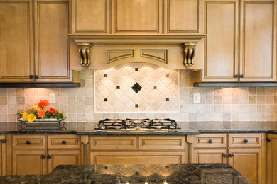Elegant kitchen photo in Detroit