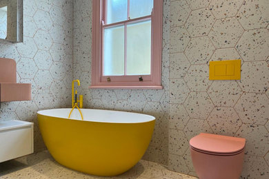 Photo of a contemporary bathroom in London.