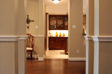 Hallway - traditional hallway idea in Houston