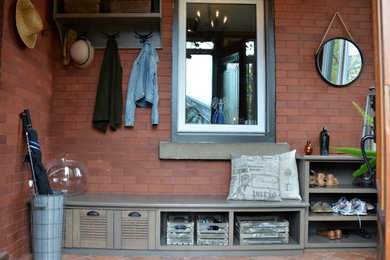 Example of a transitional patio design in Ottawa