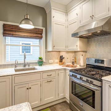Showplace Concord White + Quartersawn Oak - Oakwood OH