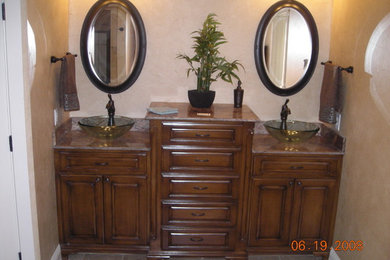 Bathroom - traditional bathroom idea in Austin
