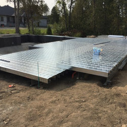 Multi-level Paverdeck Pool - Landscaping Stones And Pavers