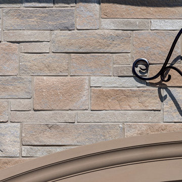 Arriscraft Renaissance® Driftwood & Shadow Stone® Driftwood Home - Ontario