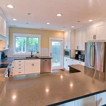U Shape Kitchen Shaker White
