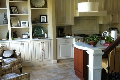 Inspiration for a timeless kitchen remodel in Chicago