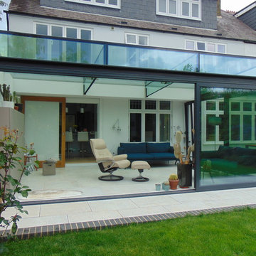 Frameless Glass Conservatory