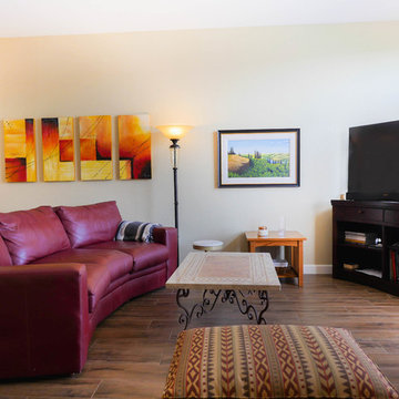 Golfcourse Condo Airbnb Media