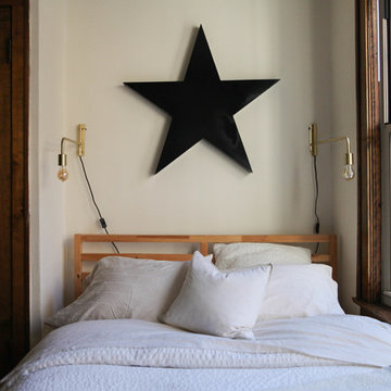 My Houzz: Wood-and-White Charm in a Graphic Designer’s Apartment