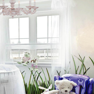 Sutton Collection 6-Light 28" Antique White Chandelier