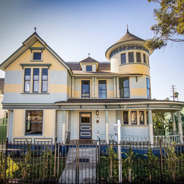 The Cole Mansion - 1897 Queen Anne Victorian in Highland Park