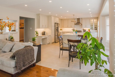 Photo of a transitional home design in Toronto.