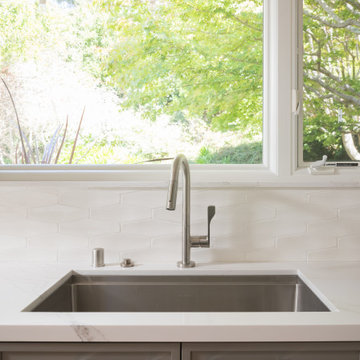 El Cerrito Mid-Century Modern Ranch Kitchen
