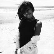 Taylor Lee's photo