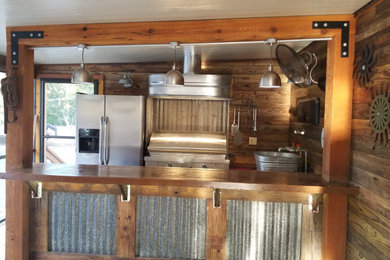 Example of a kitchen design in Tampa