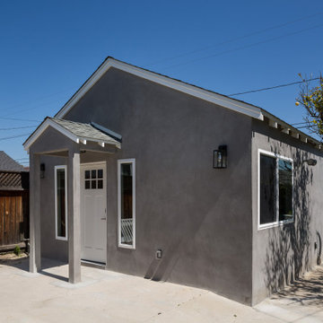 ADU - High ceiling guest unit in Burbank
