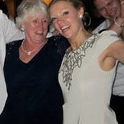 Jeanne Glad's photo