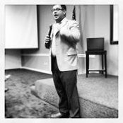 Aron Hall's photo