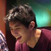 Kriz Lin's photo