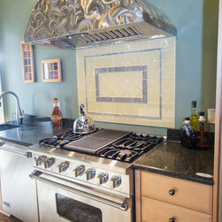 42" Prizer Hood- Crescent Wall Mounted - Range Hoods And Vents