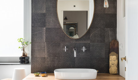 Qual è la Giusta Altezza a cui Appendere lo Specchio in Bagno?