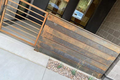 Modern gate
