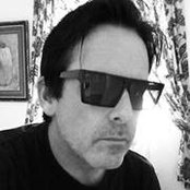 Jerry Mckinishs foto