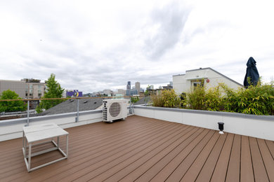 Inspiration for a deck remodel in Seattle