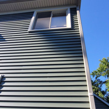 Forest Green CertainTeed Monogram Vinyl Siding Installation in Davisburg, MI