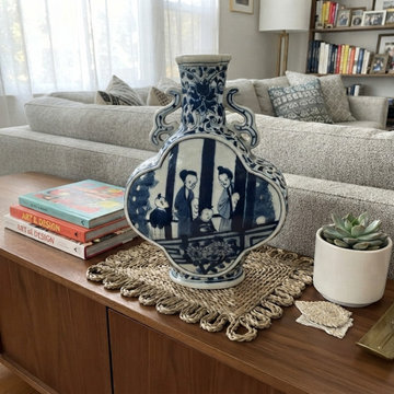 Chinese Blue White Porcelain MoonFlask Scenery Graphic Art Vase ws5022