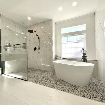 Freestanding bath & open plan shower