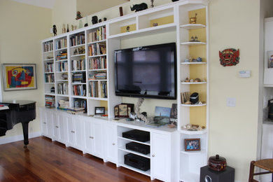 Inspiration for a contemporary family room remodel in Burlington