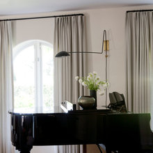 PIANO living room