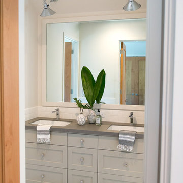 Warm Modern Farmhouse