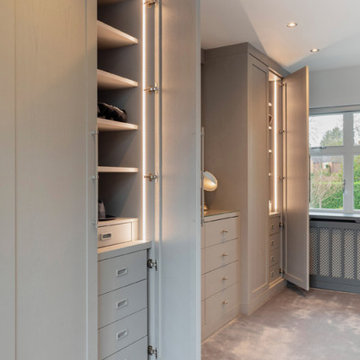 BESPOKE FITTED MIRRORED DRESSING ROOM