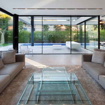 Contemporary Apexfine House