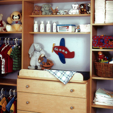 Custom Kid's Reach In Closet