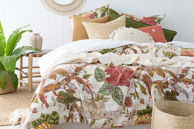 White Tropical Floral Bedspread / Throw