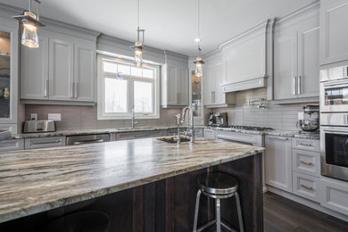 Inspiration for a transitional kitchen in Toronto.