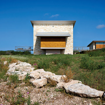 A Glass House in the Hill Country